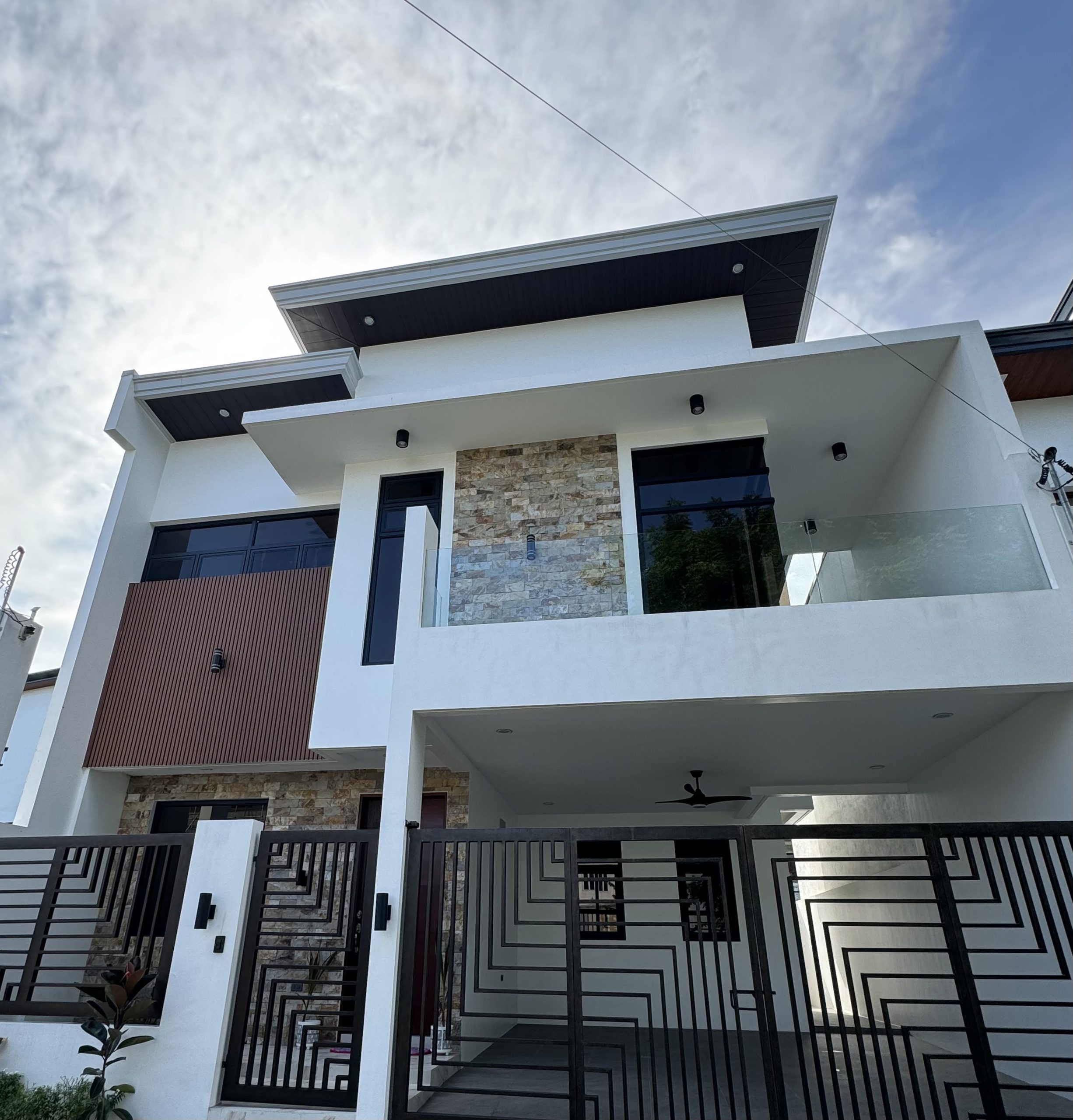 Brand New Elegant House and Lot Near Clark For Sale