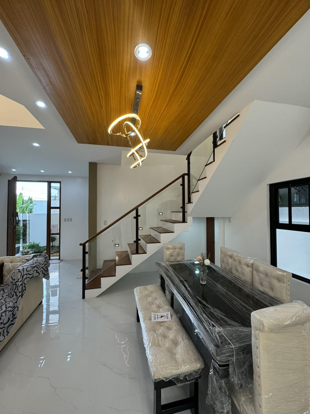 Newly-built Fully-Furnished House and Lot For Sale Near Clark - Image 2