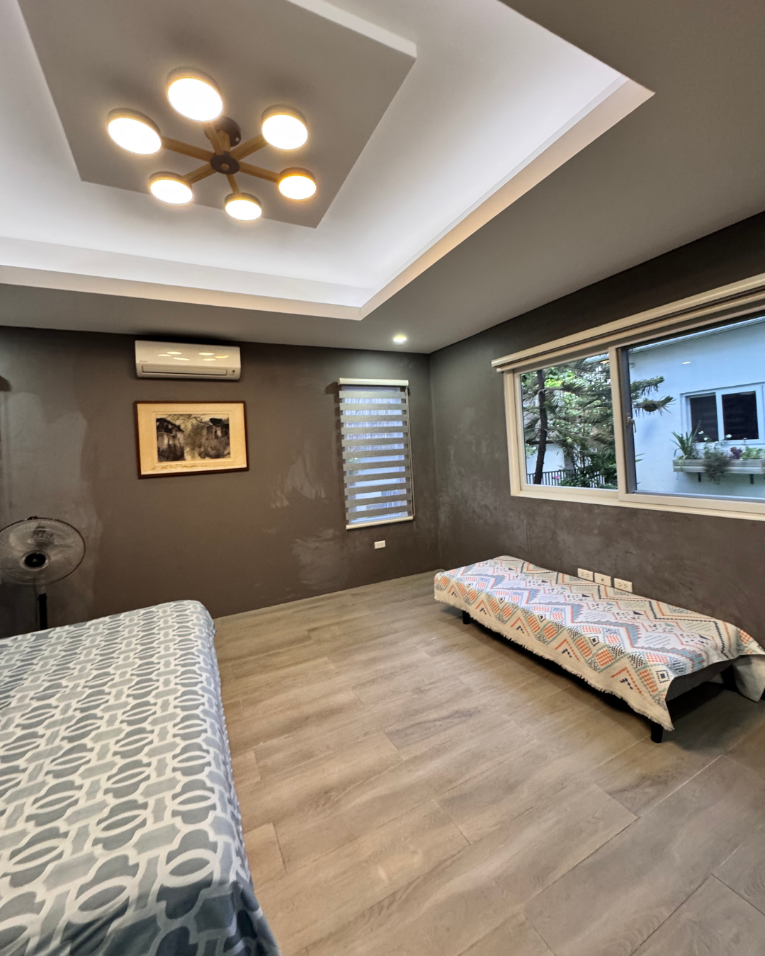 Well-maintained Spacious Modern House and Lot For Sale Near Clark - Image 17