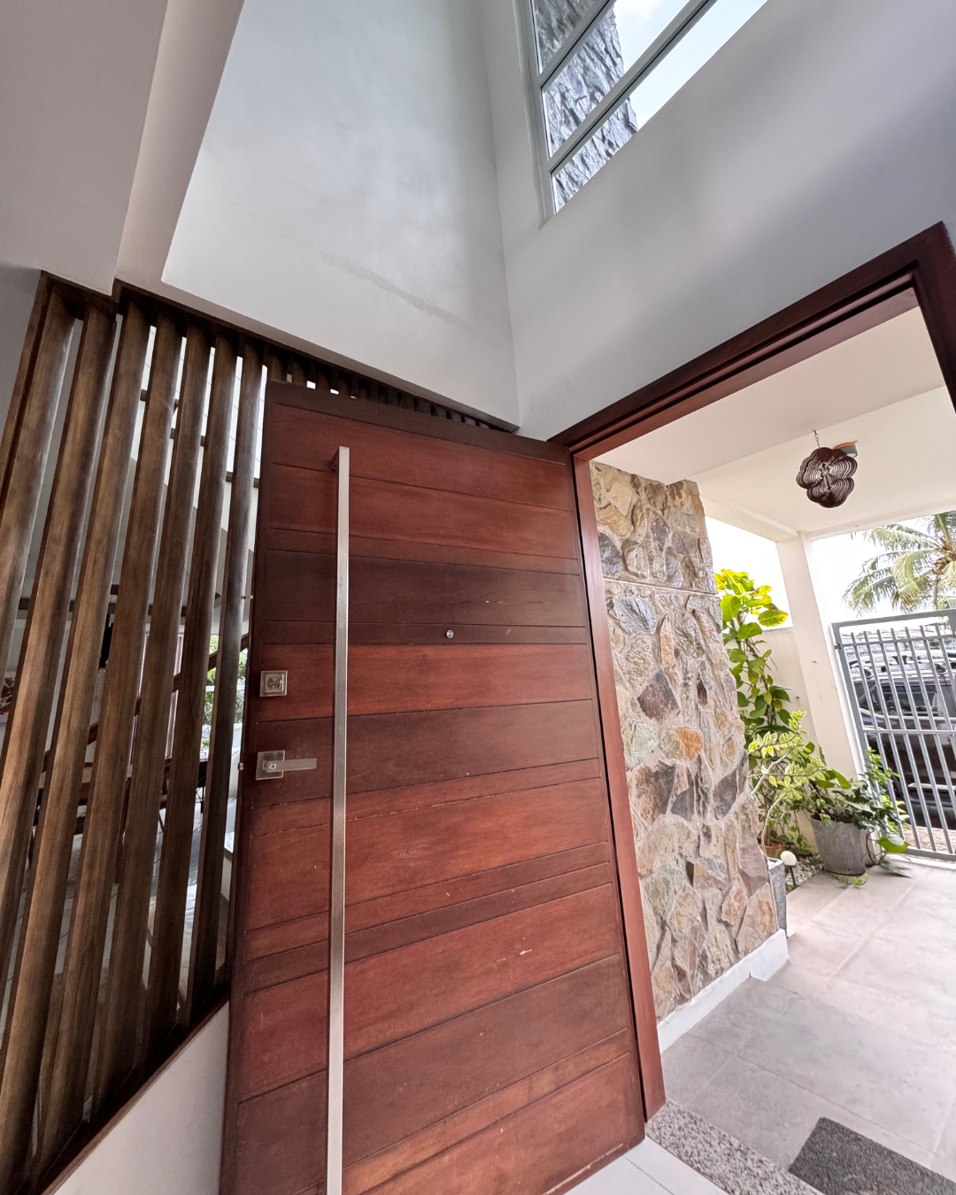 Well-maintained Spacious Modern House and Lot For Sale Near Clark - Image 4